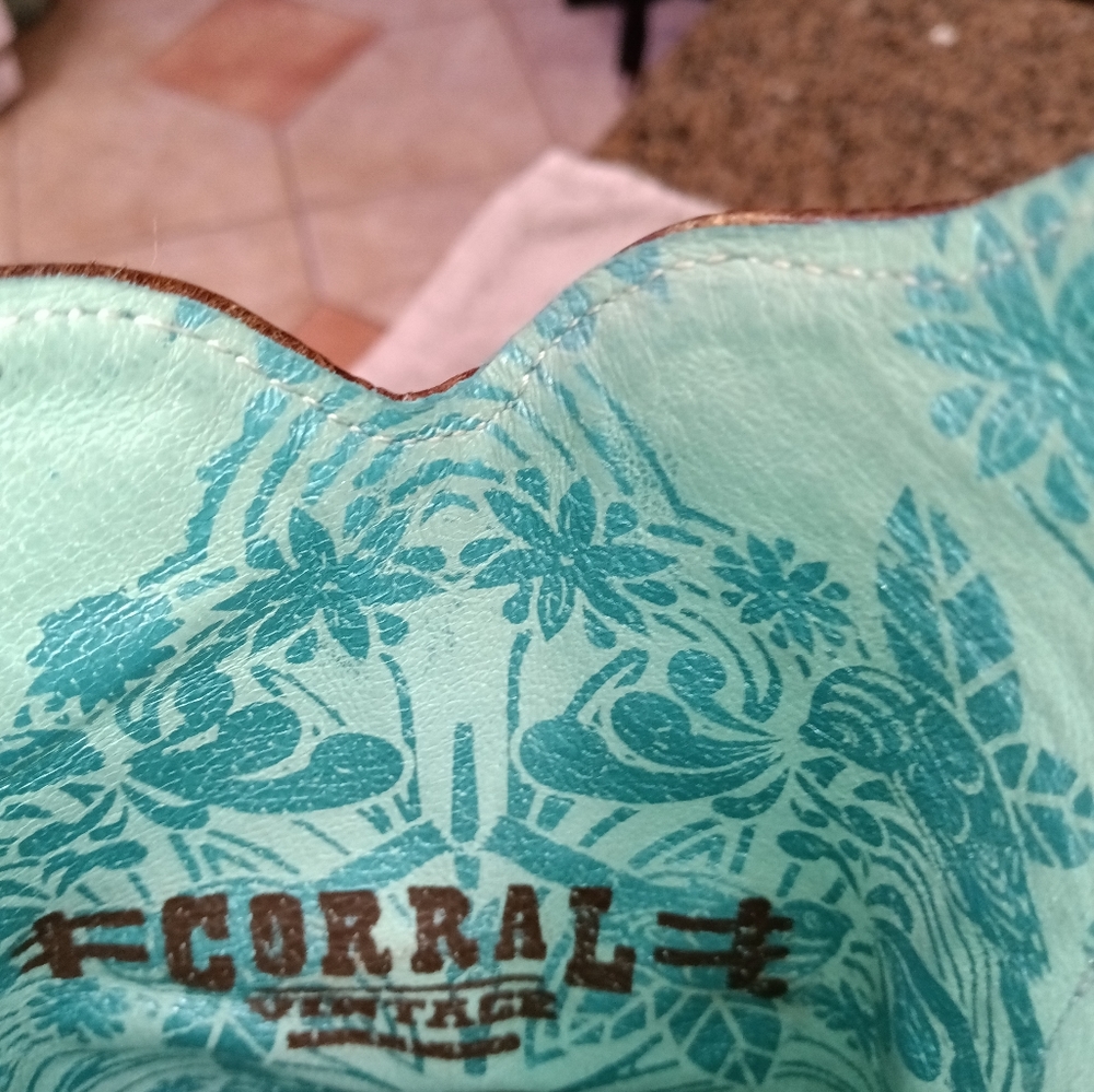 Corral boots - Picture 10 of 11